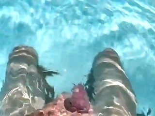 Après-midi Détente Dans La Piscine